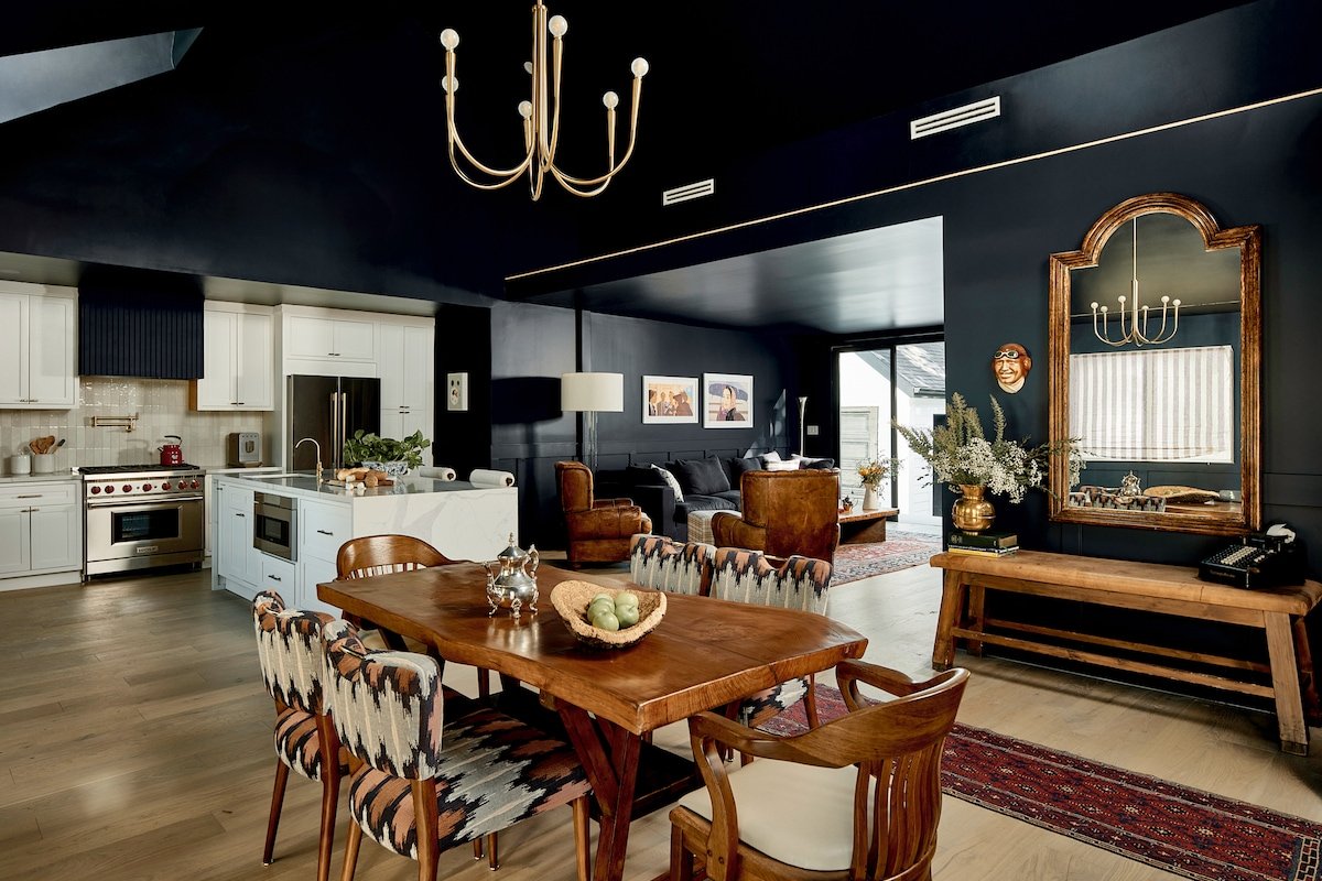 Classic Meets Contemporary gallery image 5