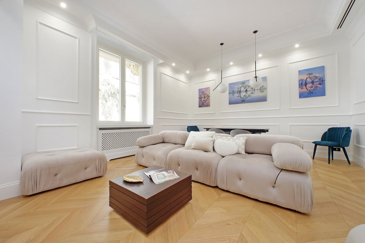 Elegant Cesare Balbo Apt near Santa Maria Maggiore gallery image 3