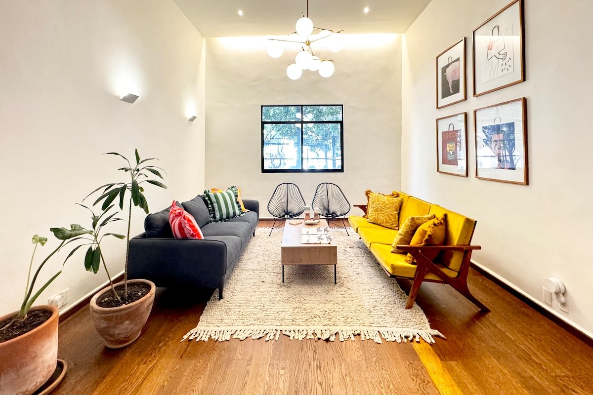 Artsy Apartment in Roma Norte gallery image 2