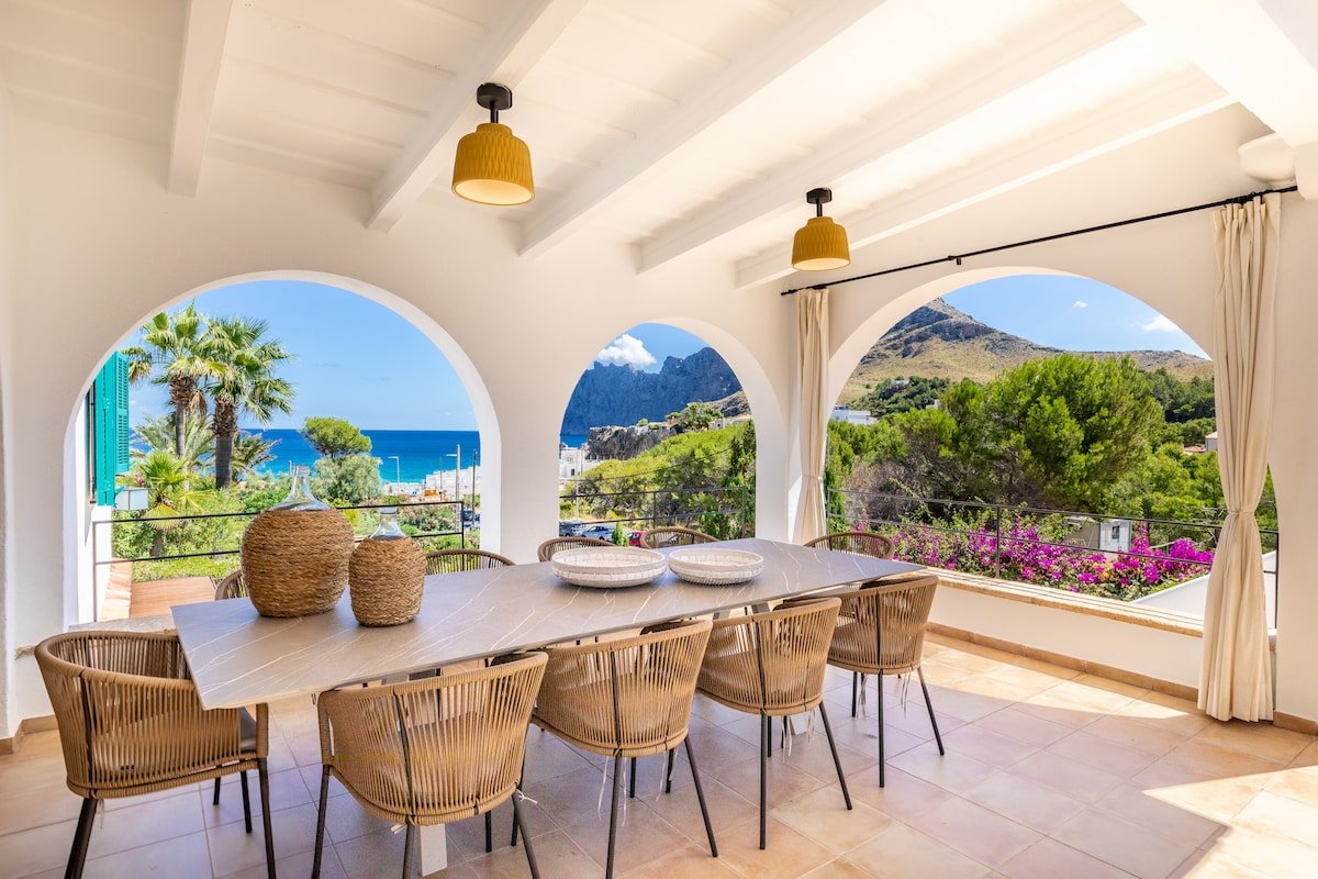 Mediterranean beach paradise in Majorca gallery image 2