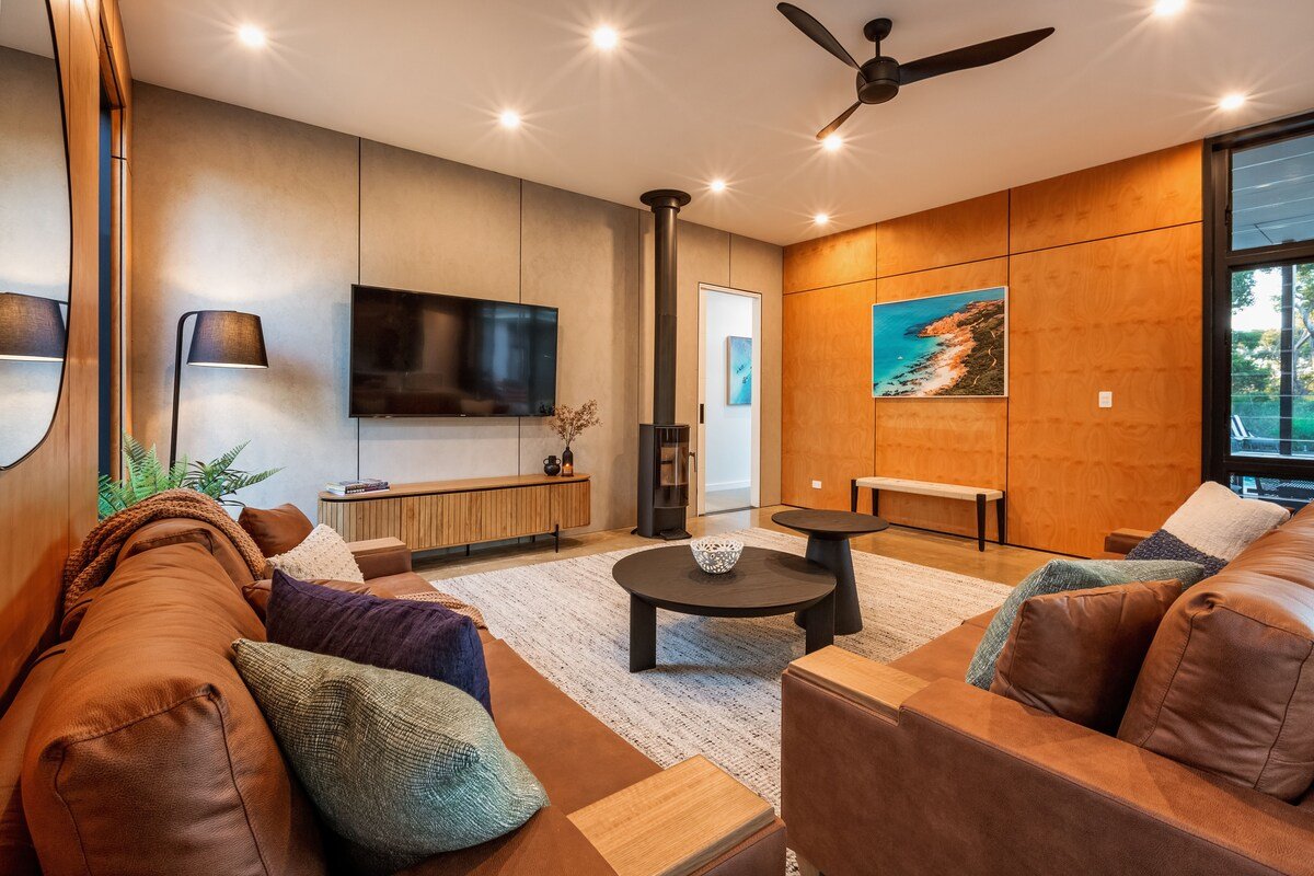 Eagle Rise Plus Studio gallery image 4