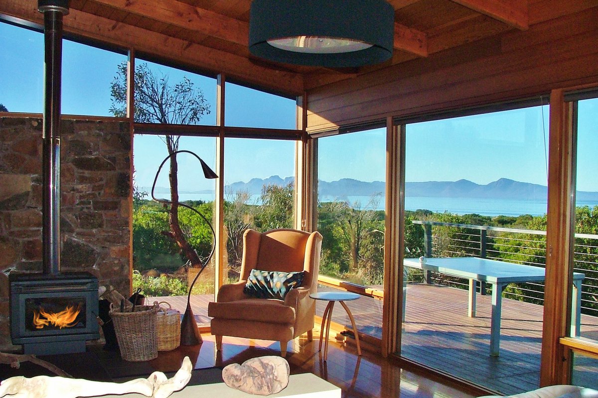 The Pines Retreat, Dolphin Sands, Australia