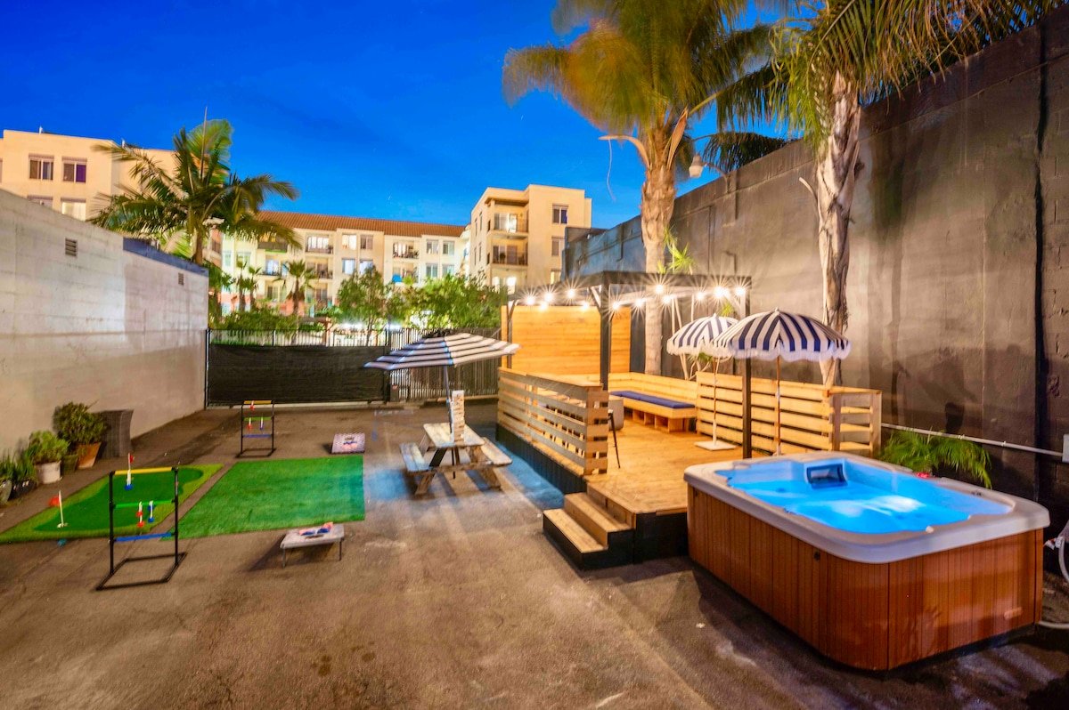 Modern Petco Park Gated Duplex with Hot Tub+Deck gallery image 4