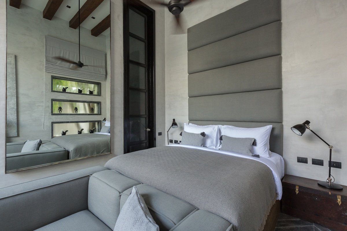 Clay Beach Samui V2 (3 Bedroom Beachfront Villa) gallery image 5