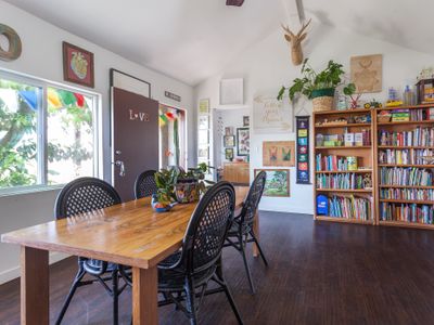The Frida | Bright Kid Friendly Home with VIEWS