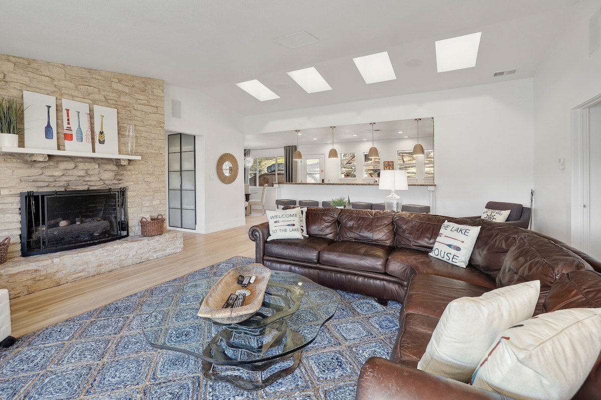 *Dock | COZY Lake House gallery image 3