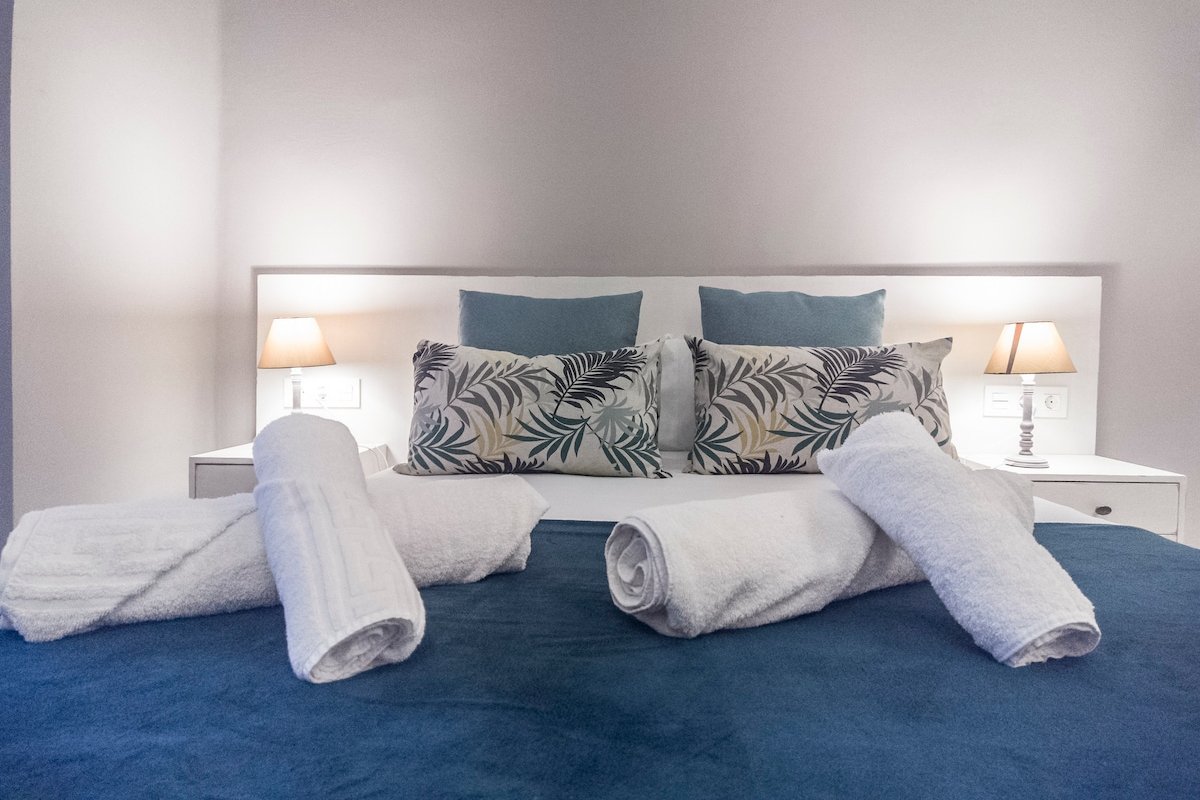 City Hall – Central Market, 8 Pax – 4 bedrooms gallery image 2