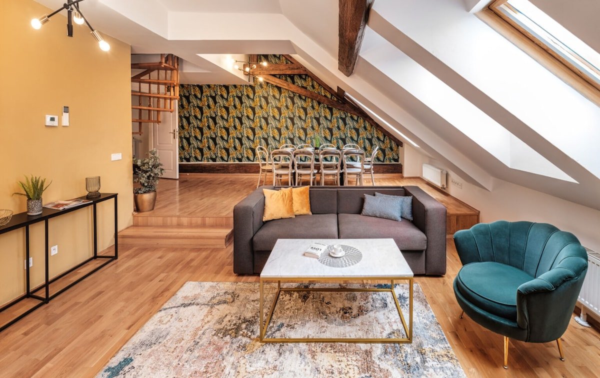 Four Bedroom Duplex Apartment VN48 Suites gallery image 3