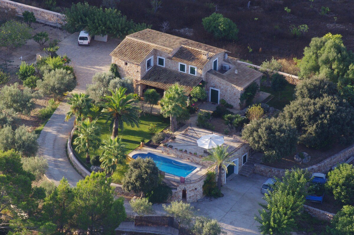 WONDERFUL VILLA IN COSTITX – PUIG DEN CONET gallery image 3