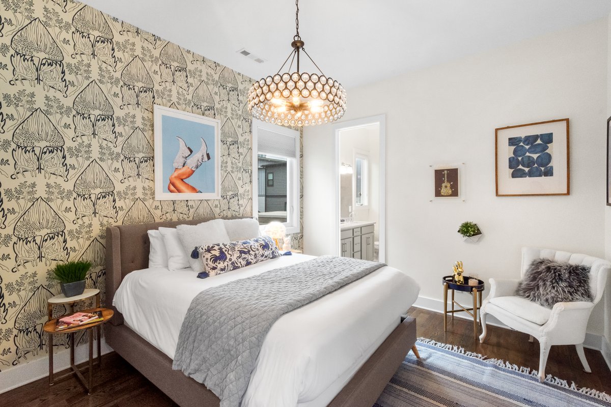 Luxe Modern Home Close to Broadway & the Gulch