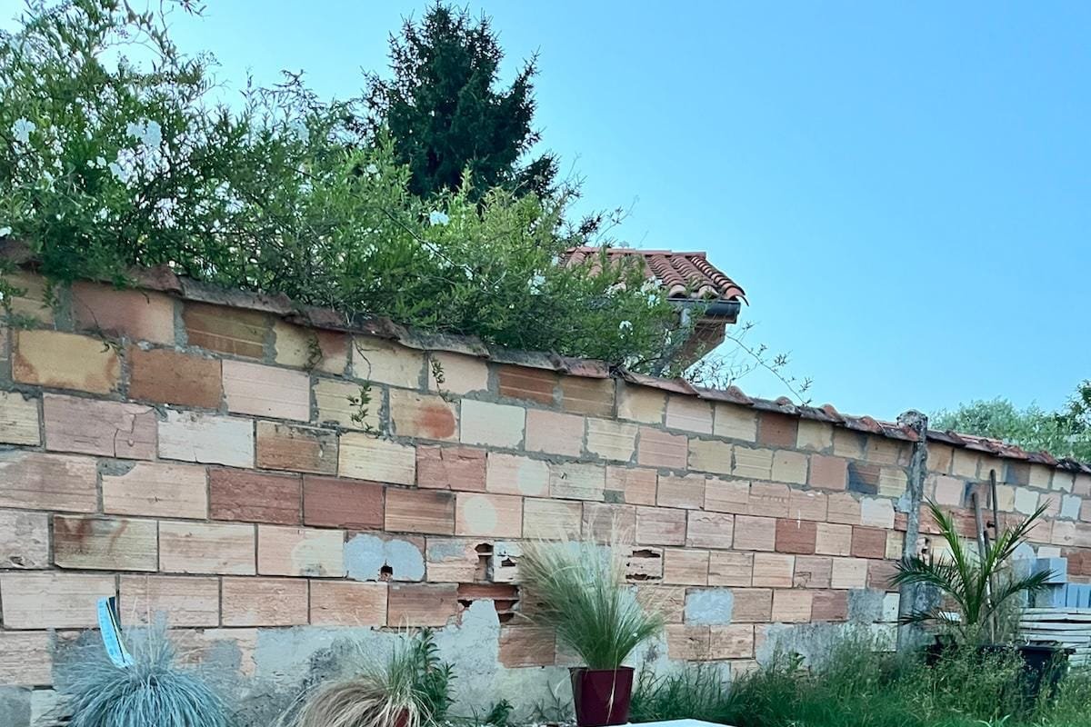 Pool villa in the vineyards gallery image 3