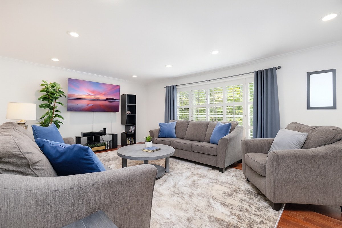 111 New Spa | Entire Home/Prime Area | ALE Ready gallery image 5