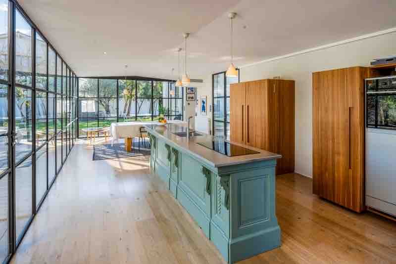 Grande maison de charme avec piscine . gallery image 5