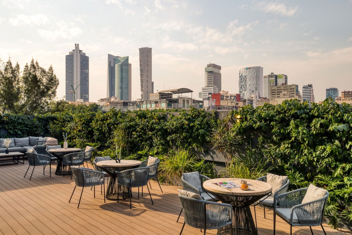 Hard-to-find 2BR Balcony Apt | Gym+Terrace & More gallery image 4