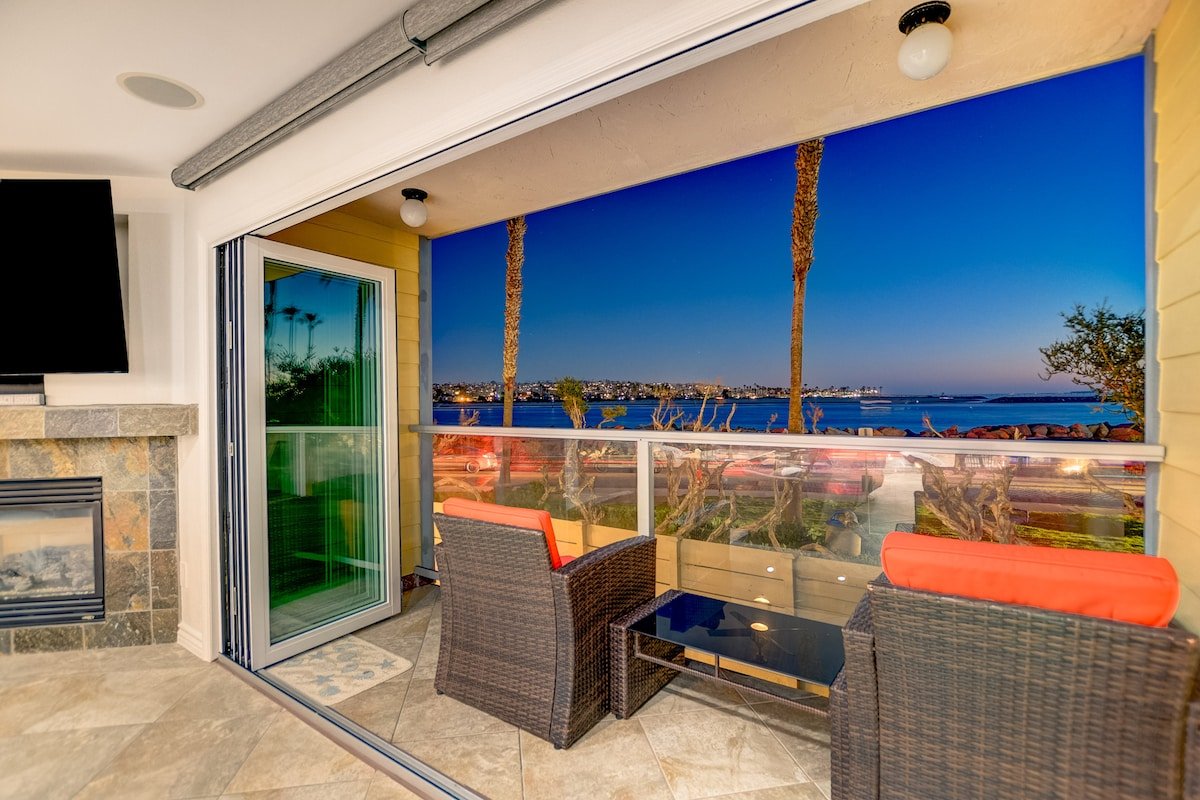 Beachfront-Ocean views!-Luxury AC Home on Sand! gallery image 2
