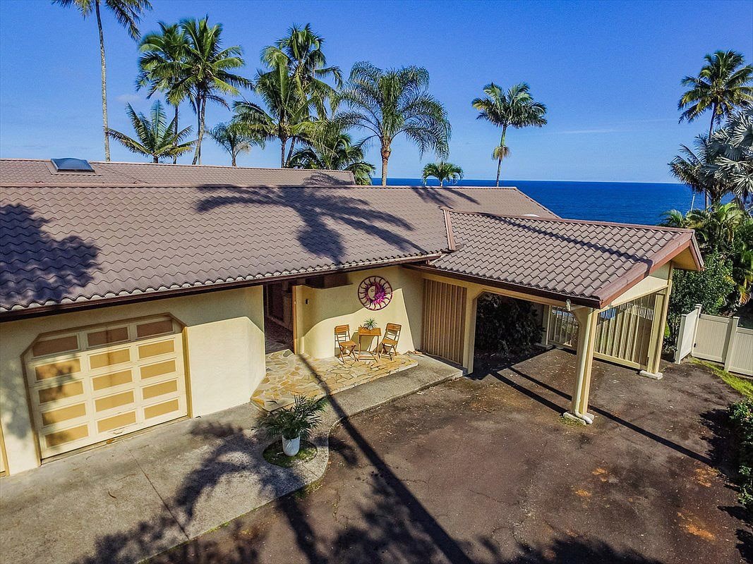 Oceanfront Duplex—Pool, Sauna & Beach, sleeps 12+ gallery image 4