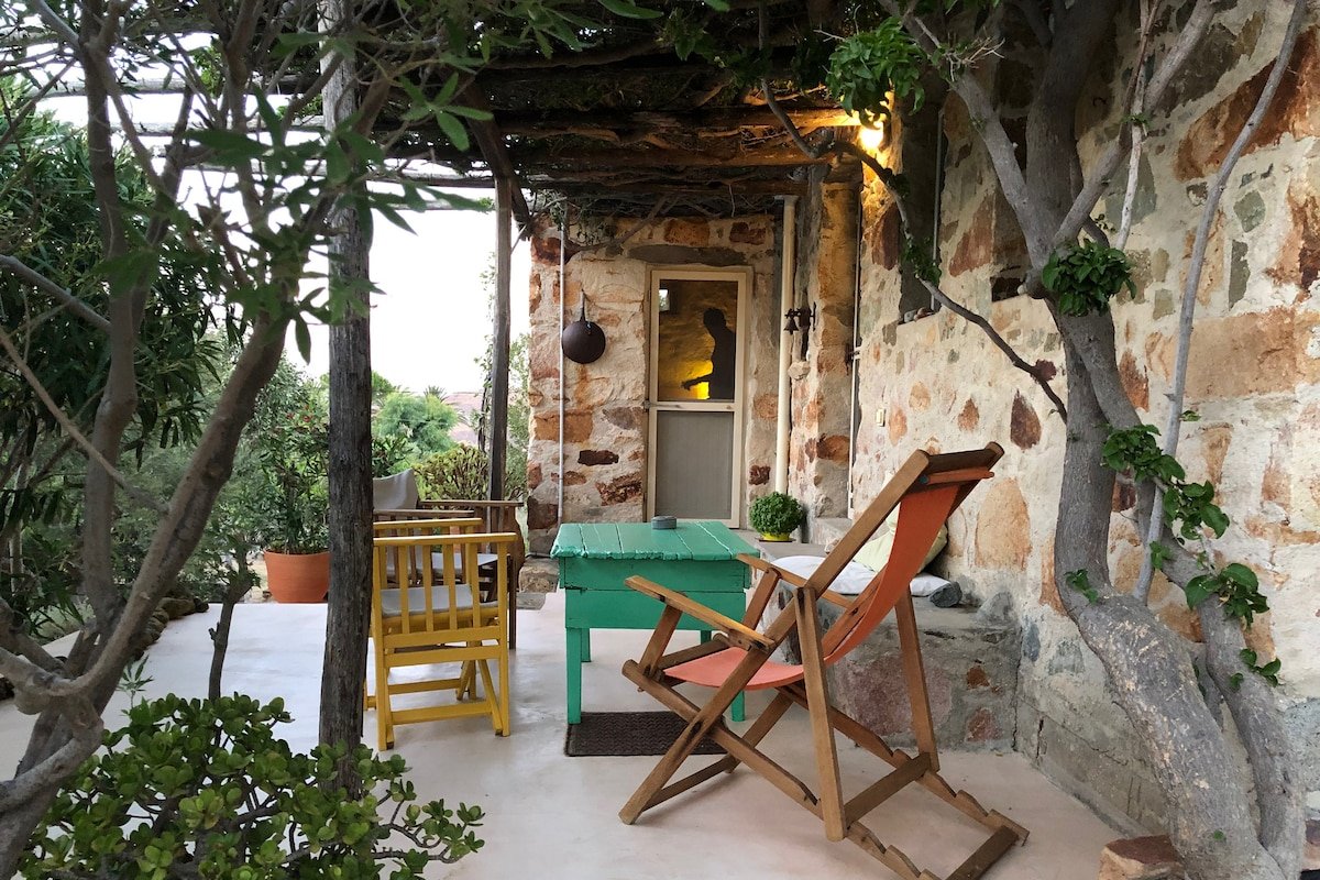 A treat near the beach – Serifos The Writer’s Home gallery image 3