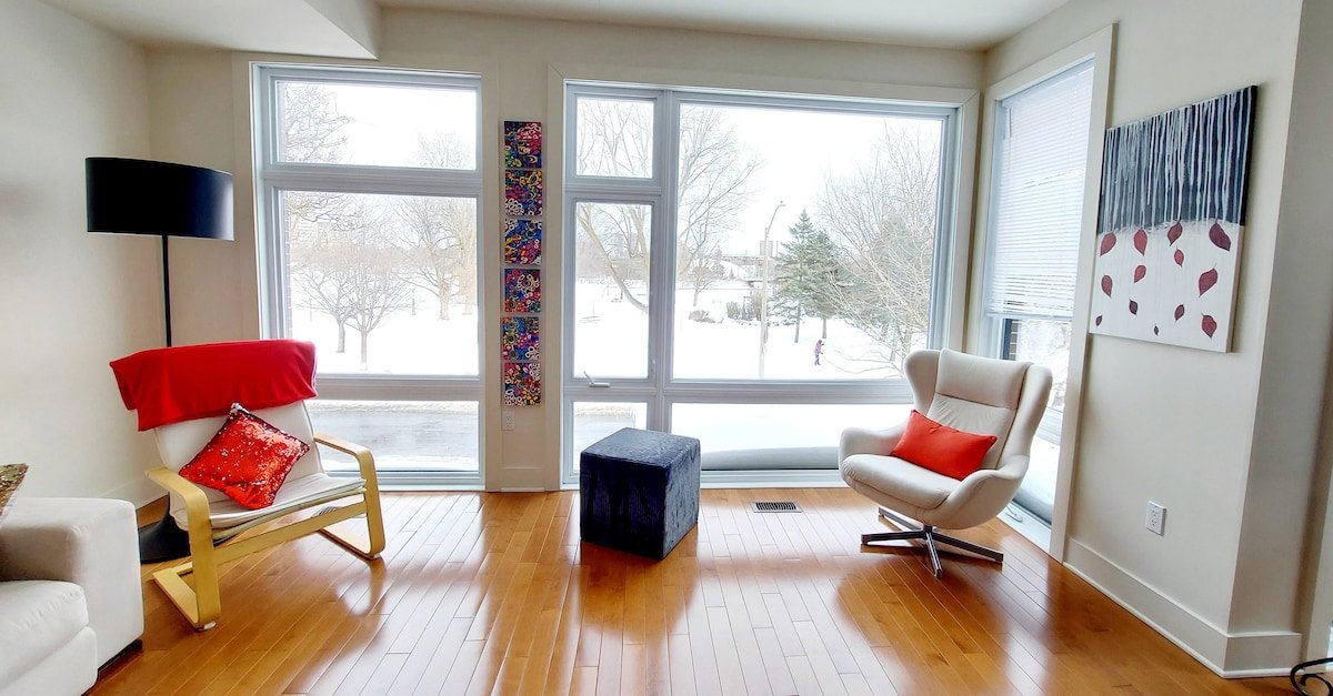 Modern luxury waterfront home in Sandy Hill gallery image 5