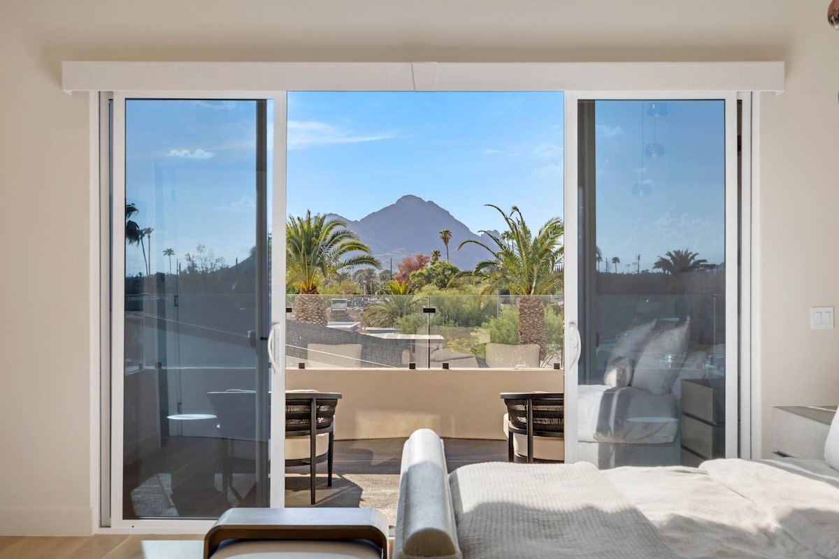 Scottsdale Desert Luxe Retreat – 6BR Luxury Home gallery image 2