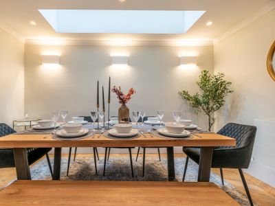 Luxury Town House | 4 Ensuite Bathrooms | Central