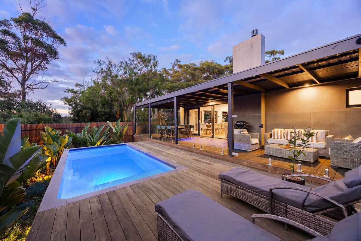 Galene Getaway Walk to Beach, Pool & Fire gallery image 2