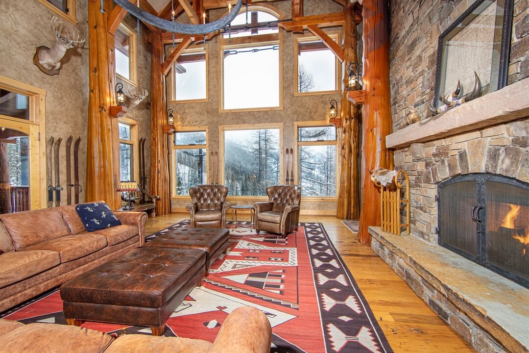 Expansive Ski-In/Ski-Out Lodge – Hot Tub & Sauna gallery image 3