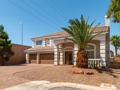 Las Vegas home minutes away from the strip!!