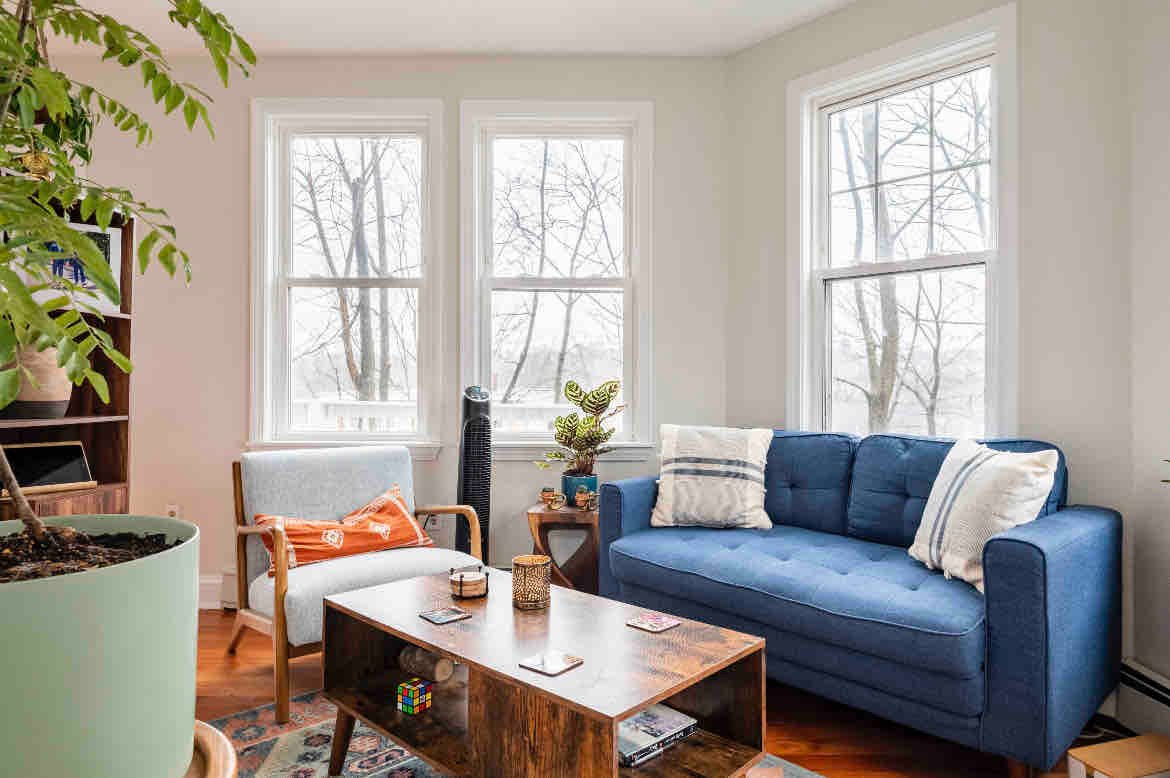 Gorgeous 3-story, 3-bedroom home gallery image 4