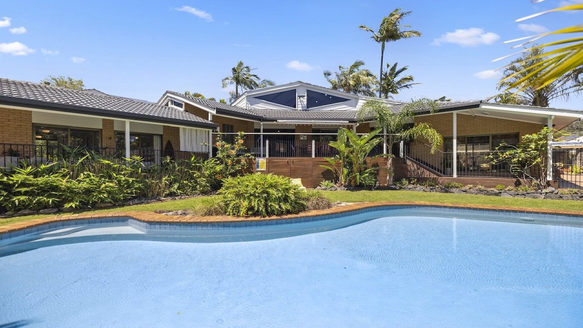 Diggers Beach Surf House – Pool, Pets, Sleeps 10 gallery image 4