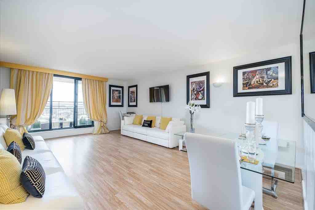 Modern 2 bedroom in South Kensington/Knightsbridge