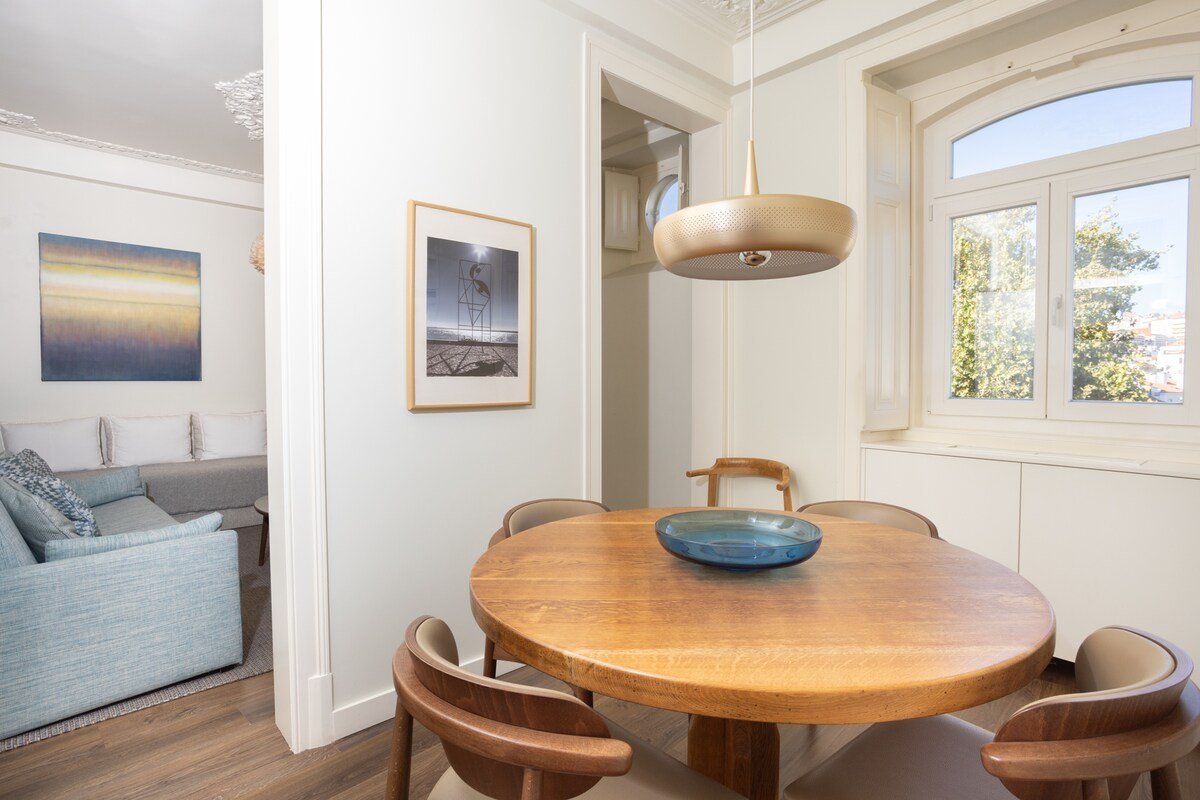 Deluxe 2 Bedrooms Apartment Chafariz- 6 pax-108sqm gallery image 3