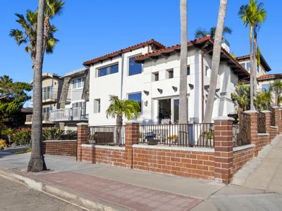 Spanish Palms | 3BR Home Steps to Windansea Beach