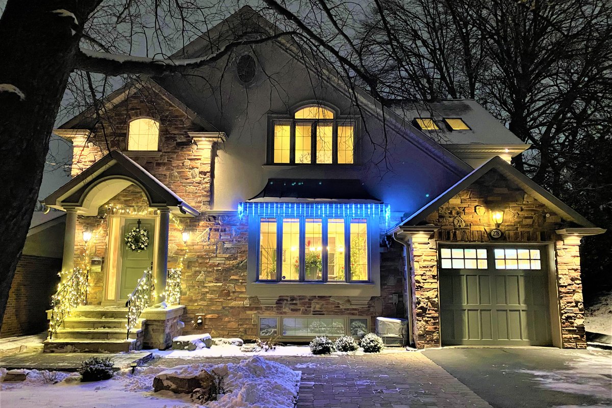 Unique House with Awe Views on Park & Creek