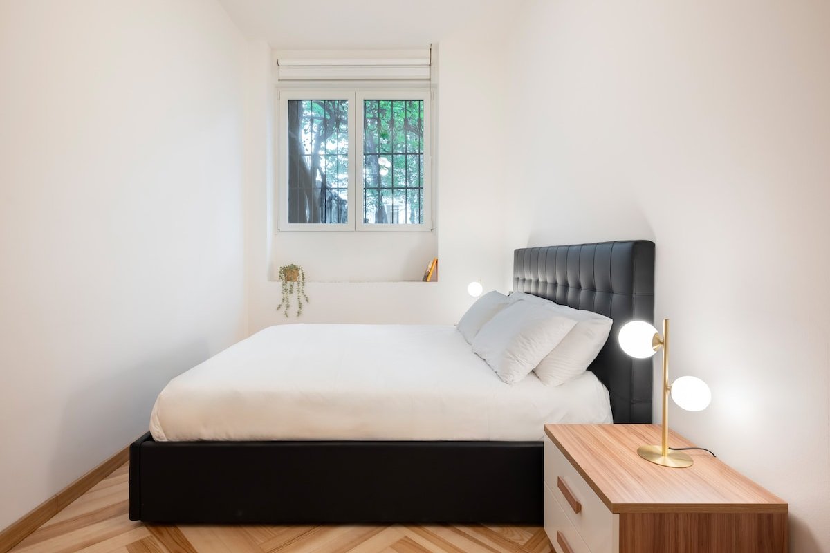 Duomo Luca Stay Luxury Suite 002 – 2 bedrooms gallery image 2