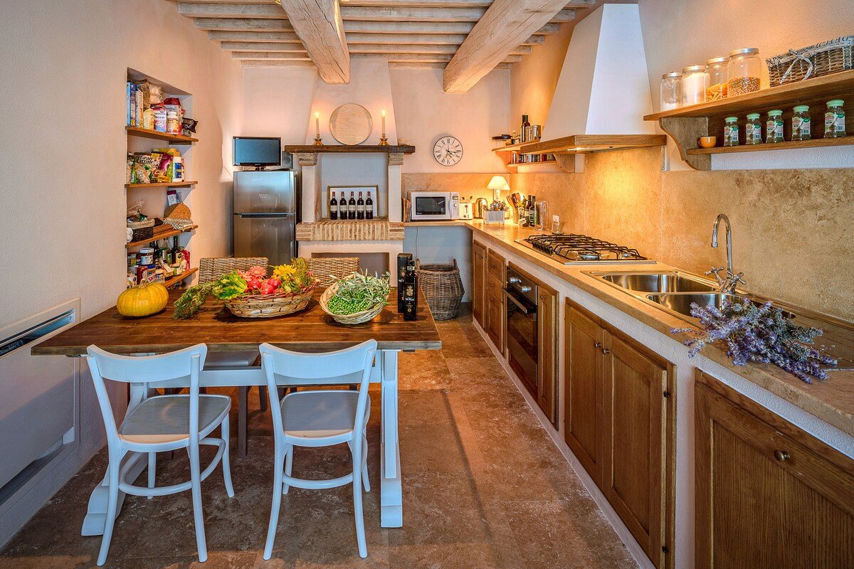 Santa Croce gallery image 3