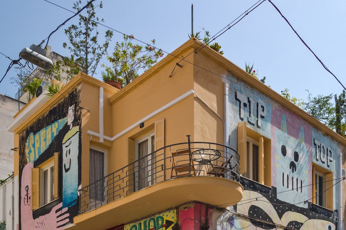 3 Unique Apartments – 1 Building – Rooftop! EP9GUT gallery image 5