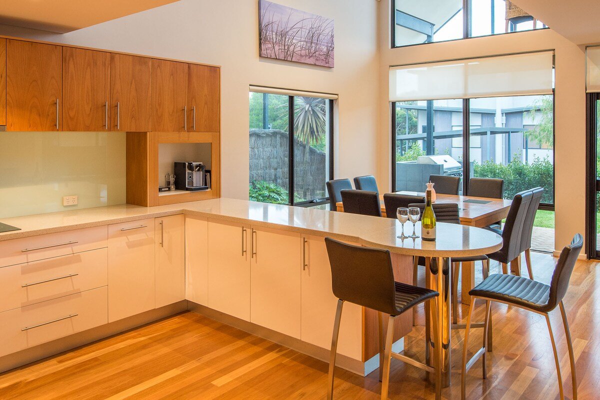 Comfortable Deluxe Resort House gallery image 3