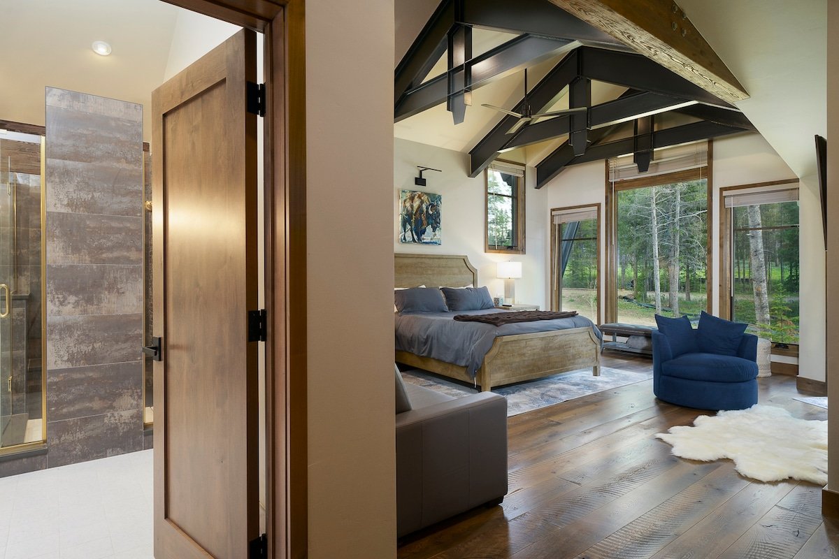 Mansion Mountain Gem: Nordic Ski-in/out Mansion gallery image 4