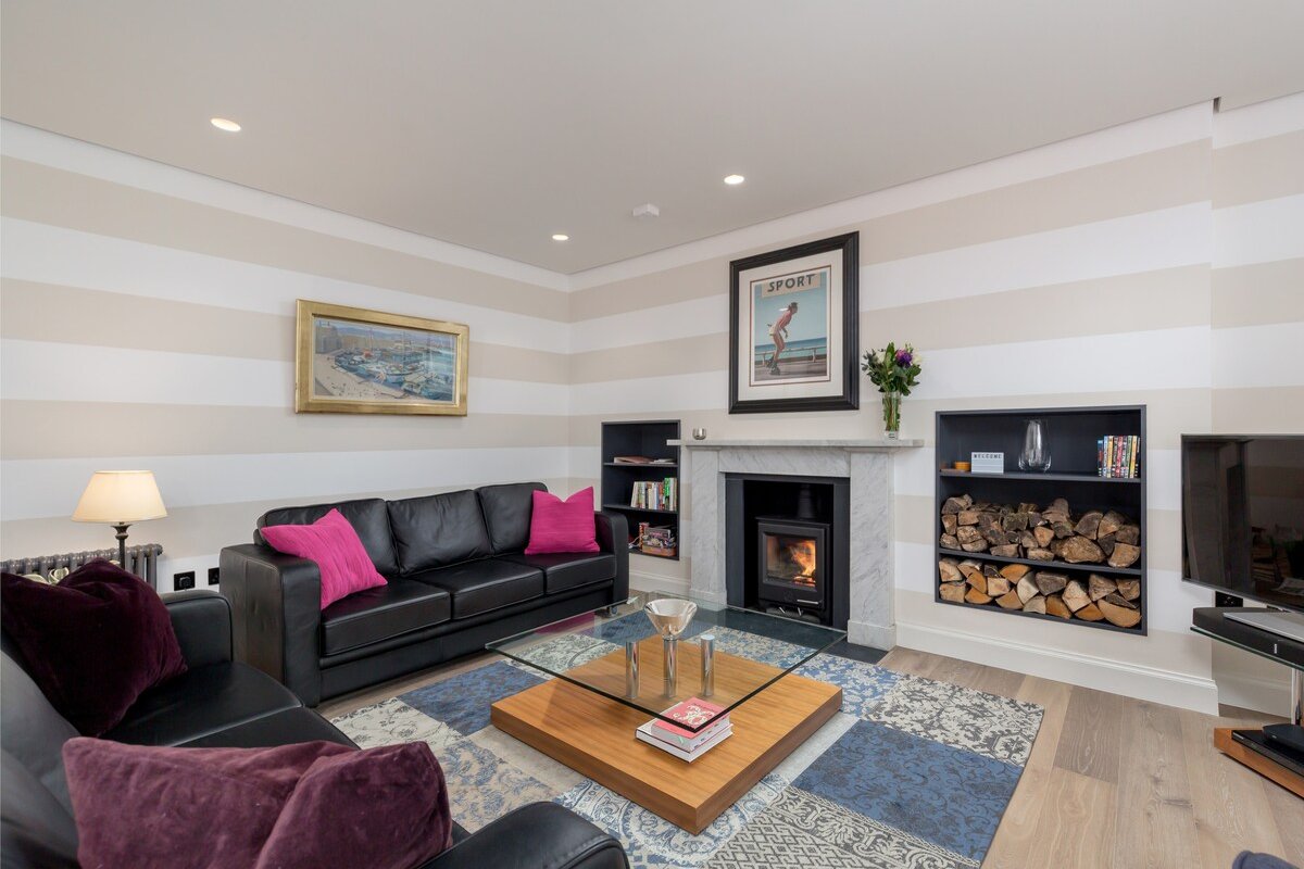 Stunning, 2 bed Garden Flat in the New Town gallery image 3