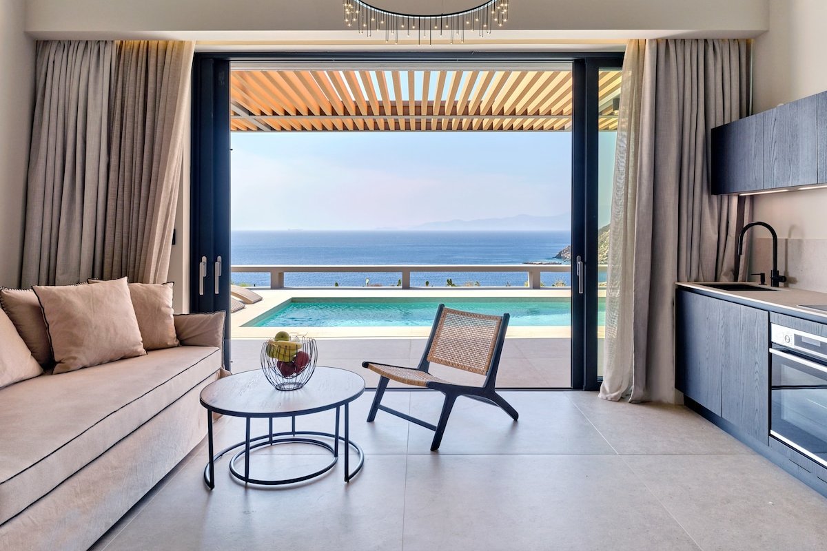 Big Blue Villas II, Andros gallery image 2