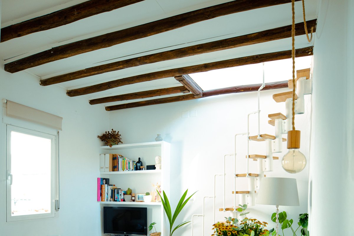 Dúplex diáfano en Malasaña. Luminoso y silencioso