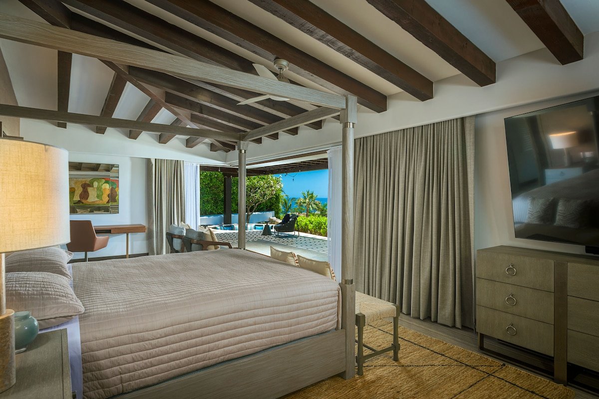 Luxury Villa 6BR OV golf car fam & friends gallery image 2