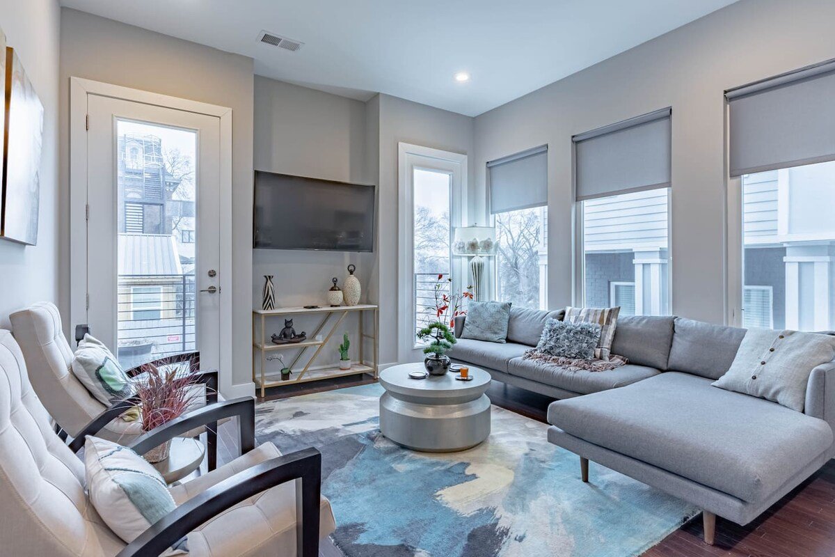 The Champagne Bachelorette Weekend in Nashville gallery image 5