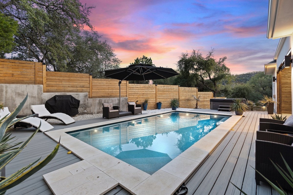 Luxury Home – Heated Pool & Jacuzzi – Lake Austin gallery image 2