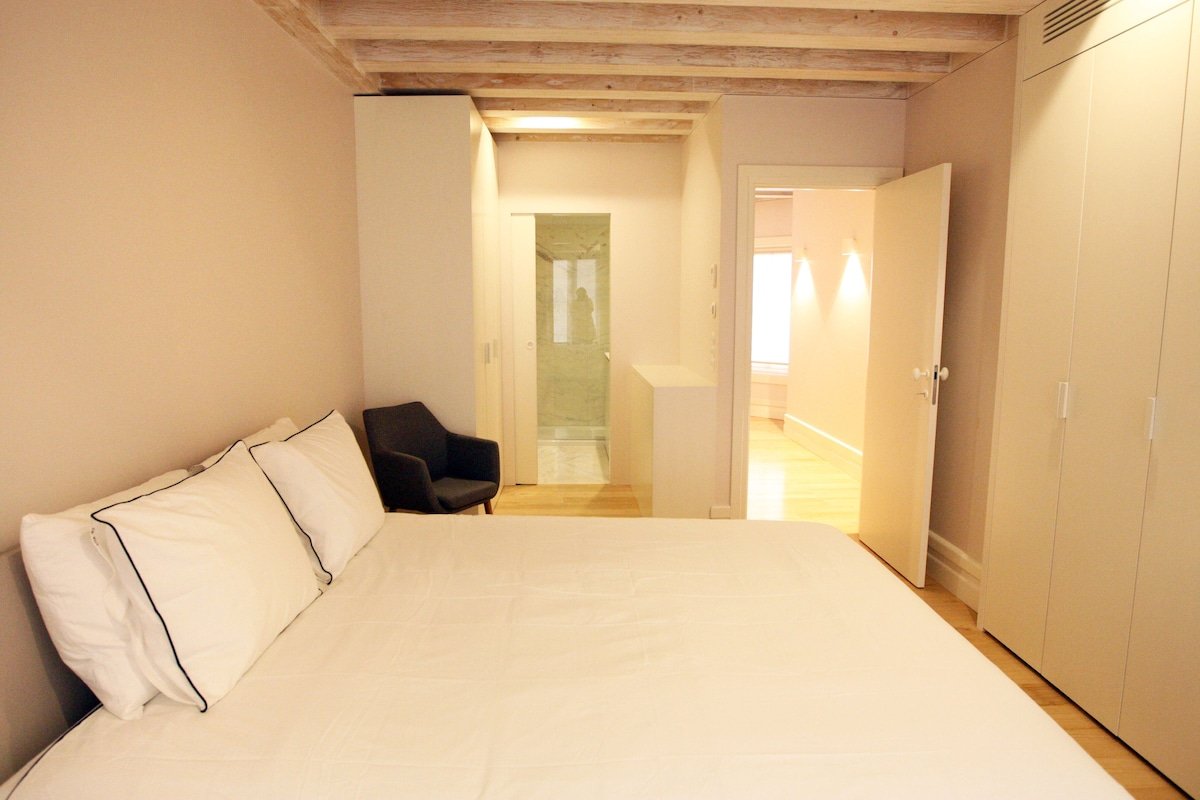 Cozy 3 Bedroom apartment @Porto Downtown gallery image 5