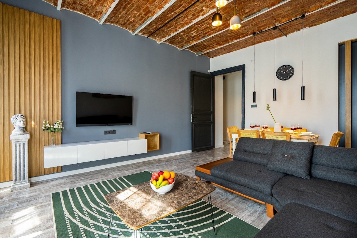 Special Design Exclusive Flat near Galata Tower gallery image 3