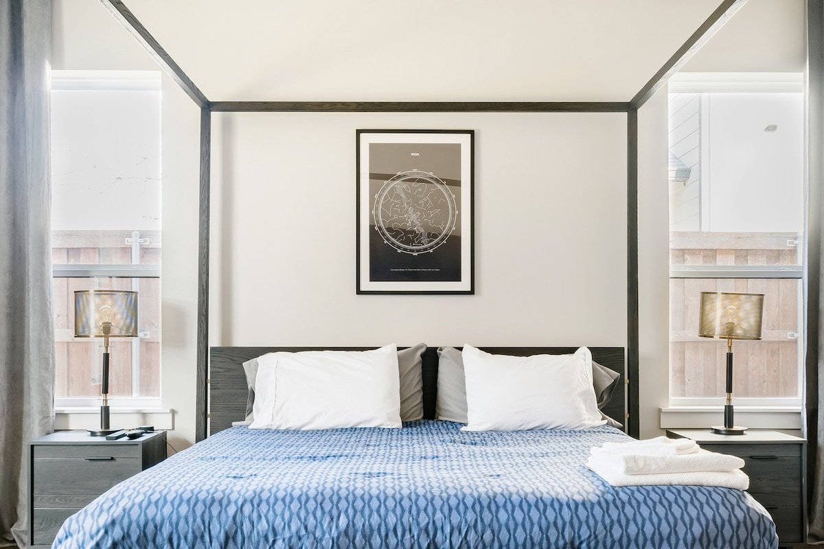 New Single Level Ranch Home by Highland Park with Pool gallery image 5