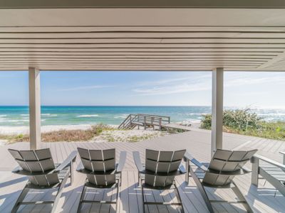 Nifty Shades of Gray | Beachfront | 4 bikes