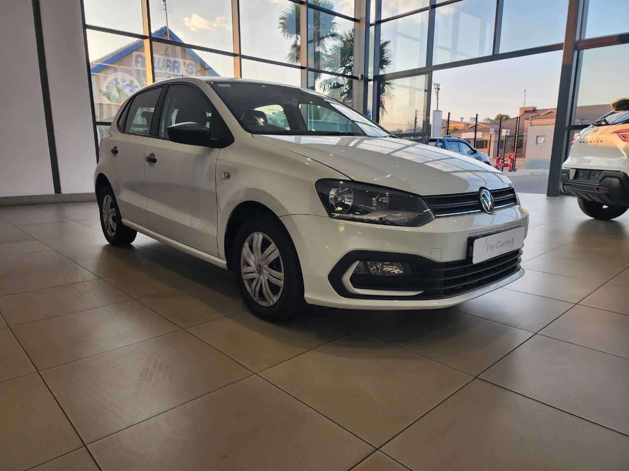 VOLKSWAGEN POLO VIVO 1.4 for Sale in South Africa