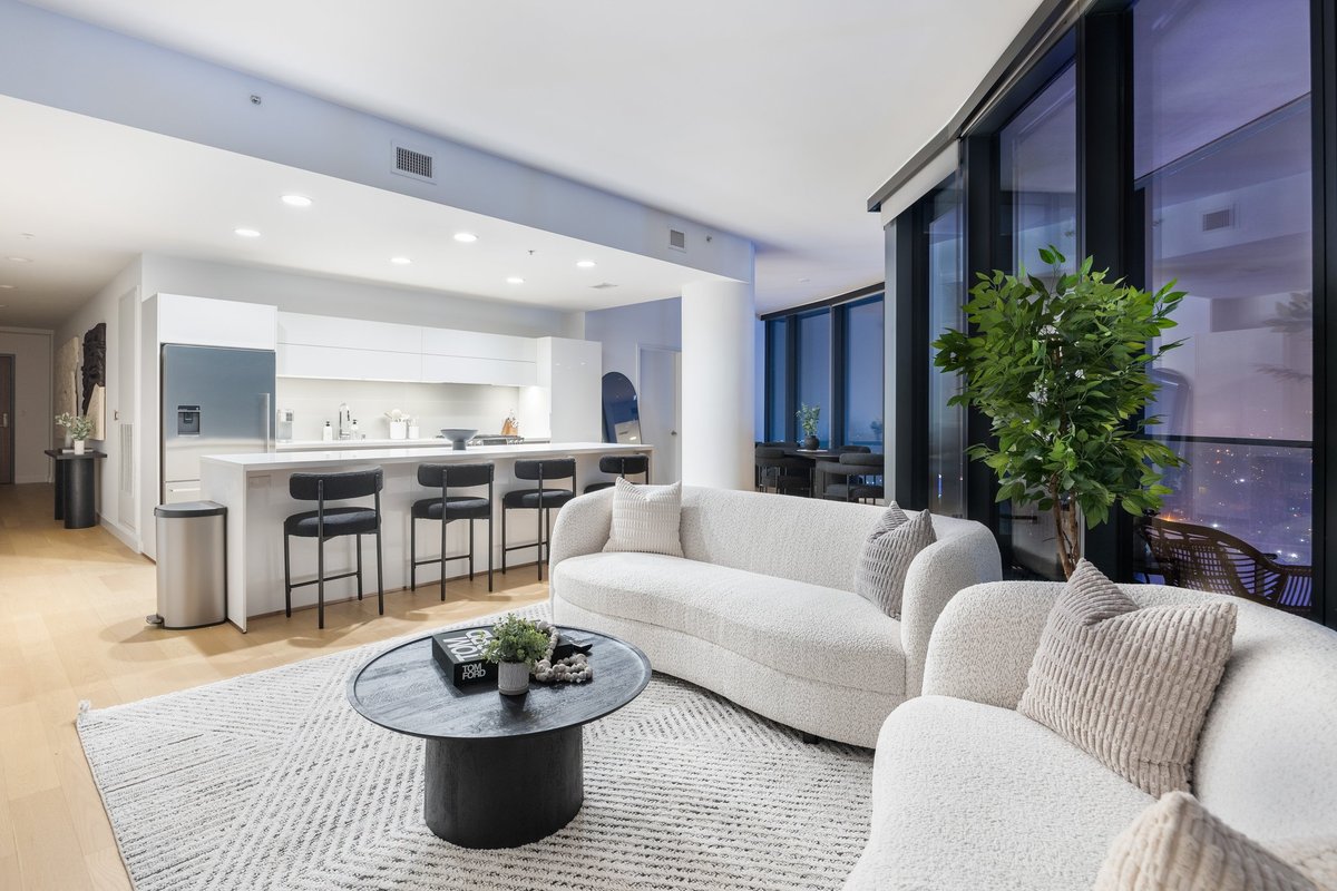 Crypto Arena Views – Luxe Urban 3BD